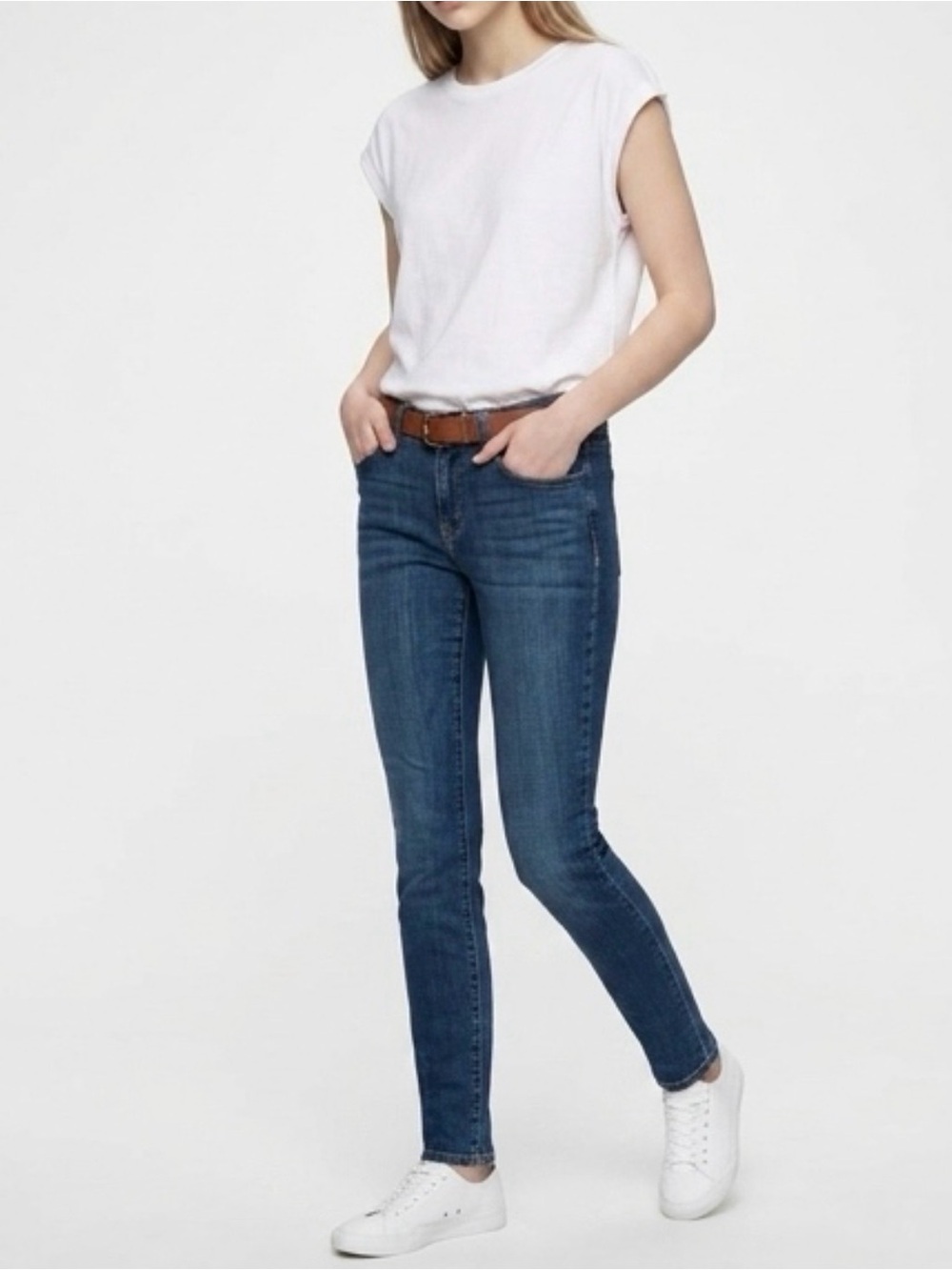 Old Navy Sweetheart Skinny Stretch Jeans NWT Size 8
